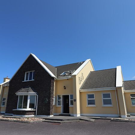 The Old Pier Guest Accommodation, Bed Only, No Breakfast Ballydavid Exterior photo