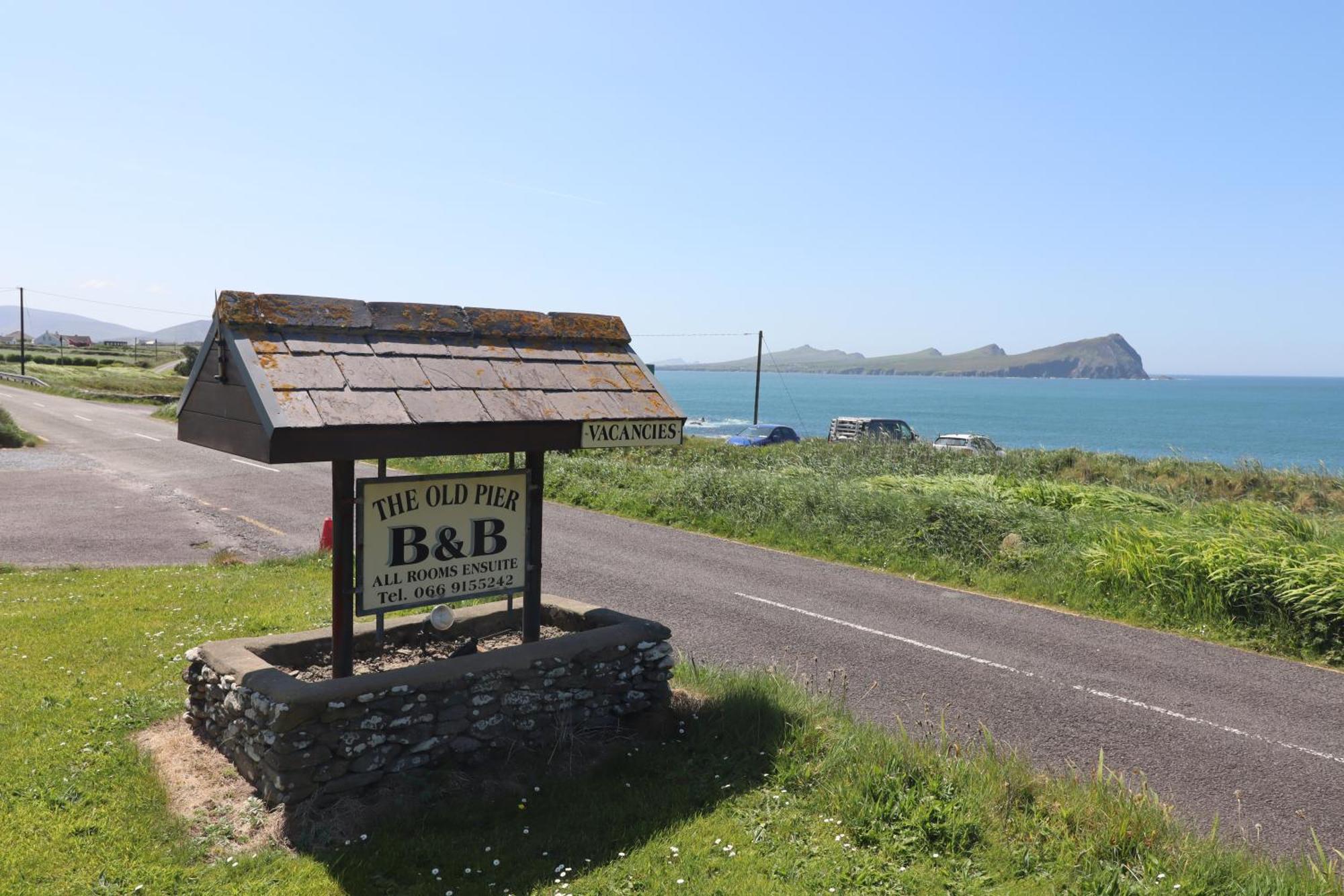 The Old Pier Guest Accommodation, Bed Only, No Breakfast Ballydavid Exterior photo